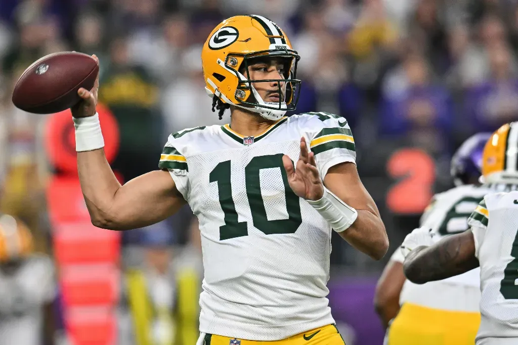 Dec 29, 2024; Minneapolis, Minnesota, USA; Green Bay Packers quarterback Jordan Love (10) throws a pass against the Minnesota Vikings during the first quarter at U.S. Bank Stadium. Mandatory Credit: Jeffrey Becker-Imagn Images