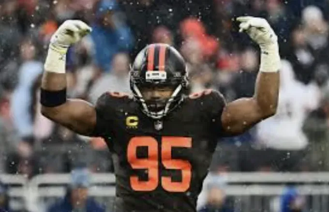 Myles Garrett - Portrait with flexed muscles.