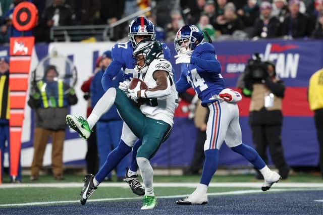 Eagles vs. Buccaneers Player Props | Quez Watkins | Monday