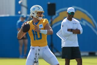 Justin Herbert’s Injury Casting Shadow On Chargers Season